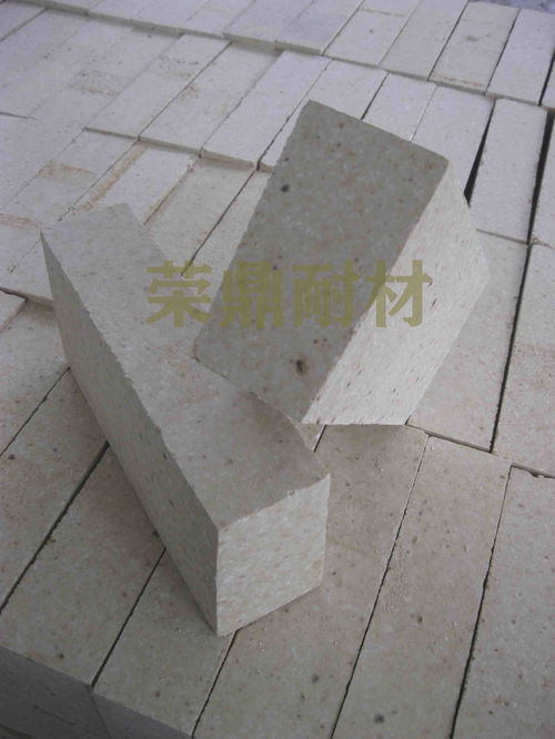 鄭州榮鼎耐火材料 專業鑄造工業基石，可靠品質值得信賴